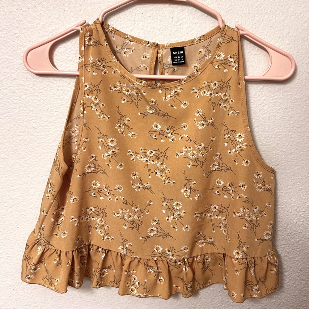 Cute light mustard dressy shirt!